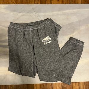 Roots sweatpants XS